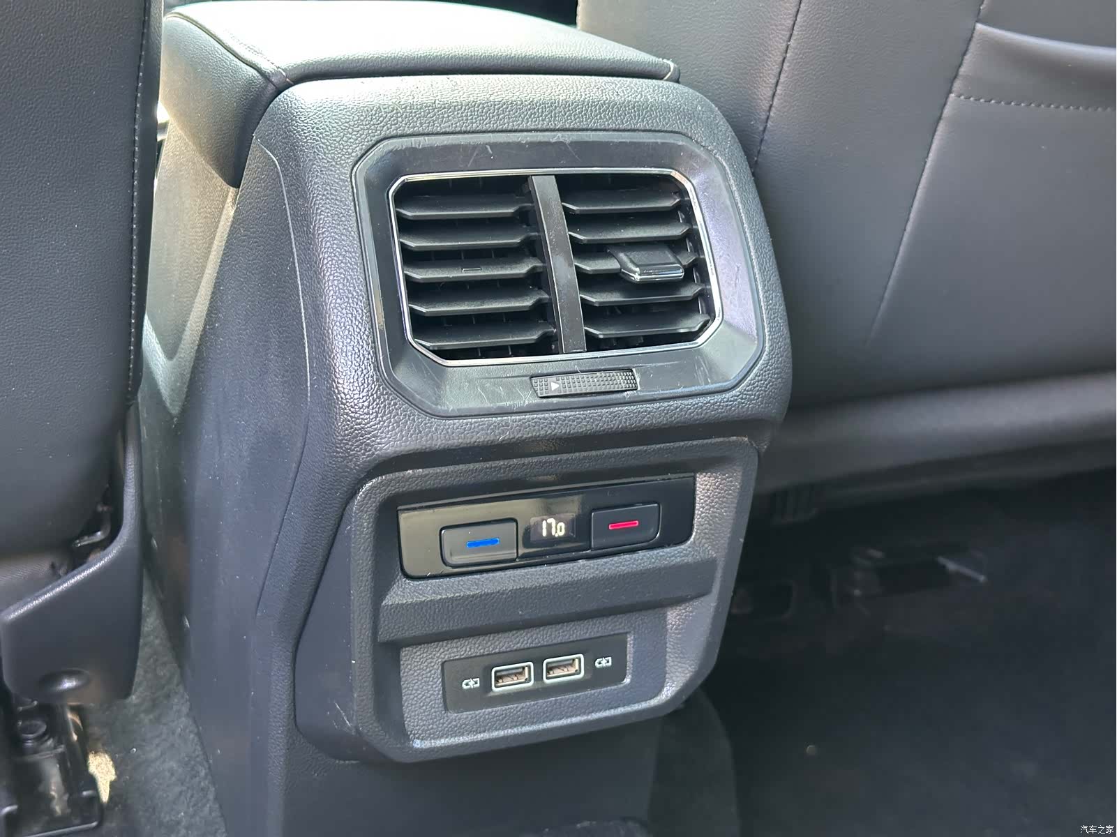 Volkswagen Tiguan L, 2019 10