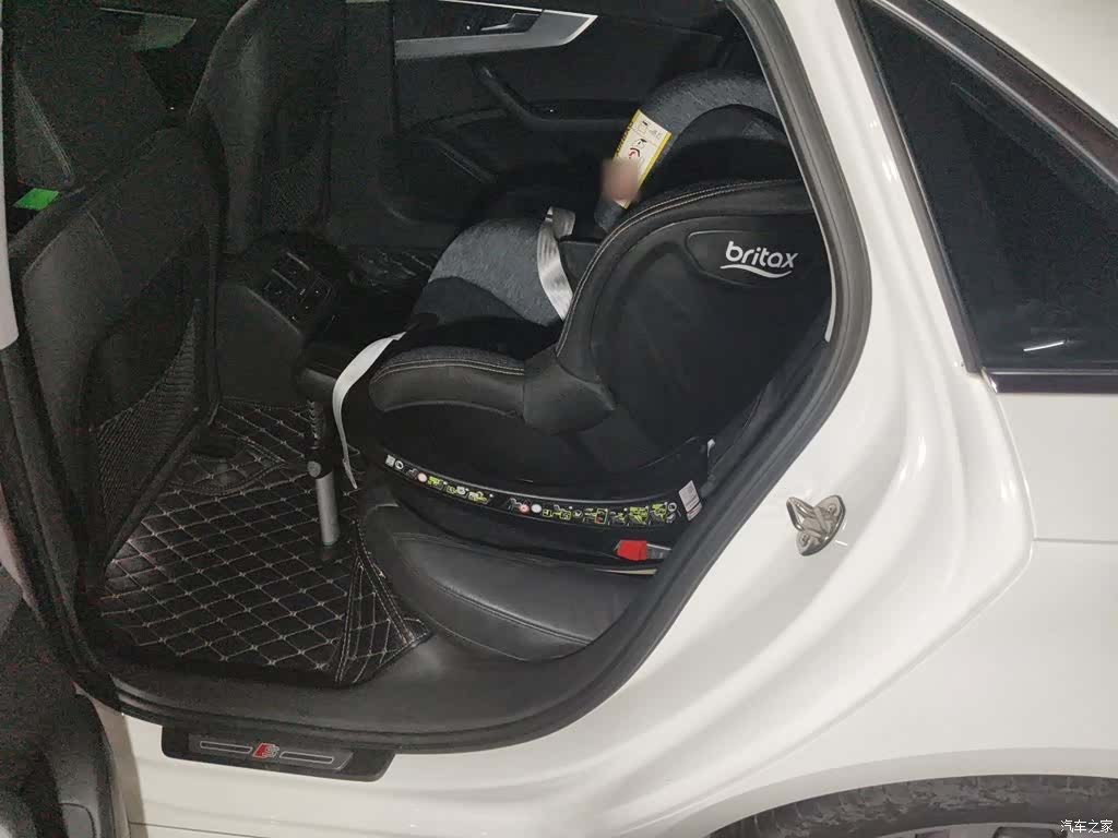 Audi A4L, 2019 15