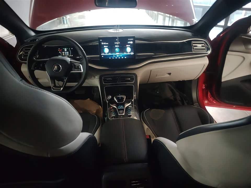BYD Qin Yuan BYD Qin Yuan