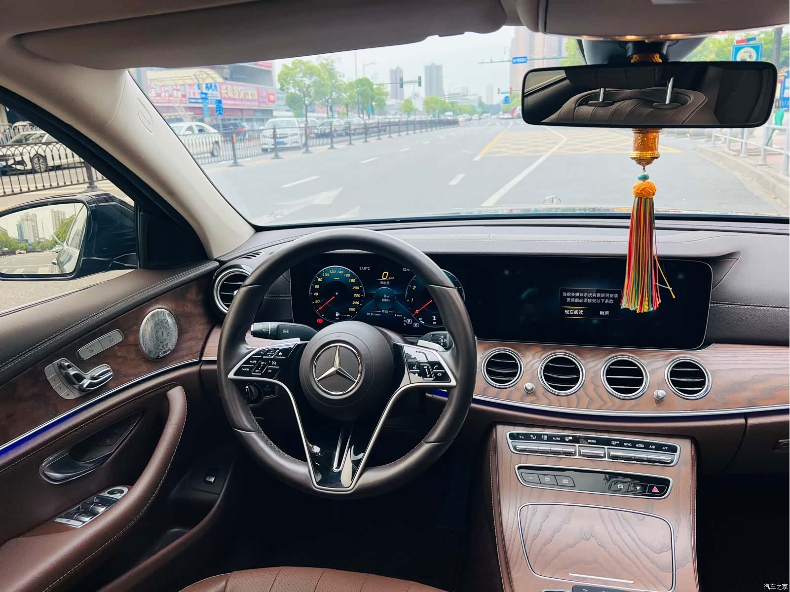 Mercedes-Benz E-Class, 2022 все фото