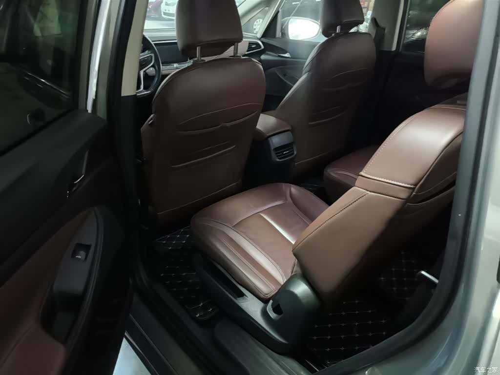 Buick GL6, 2018 17