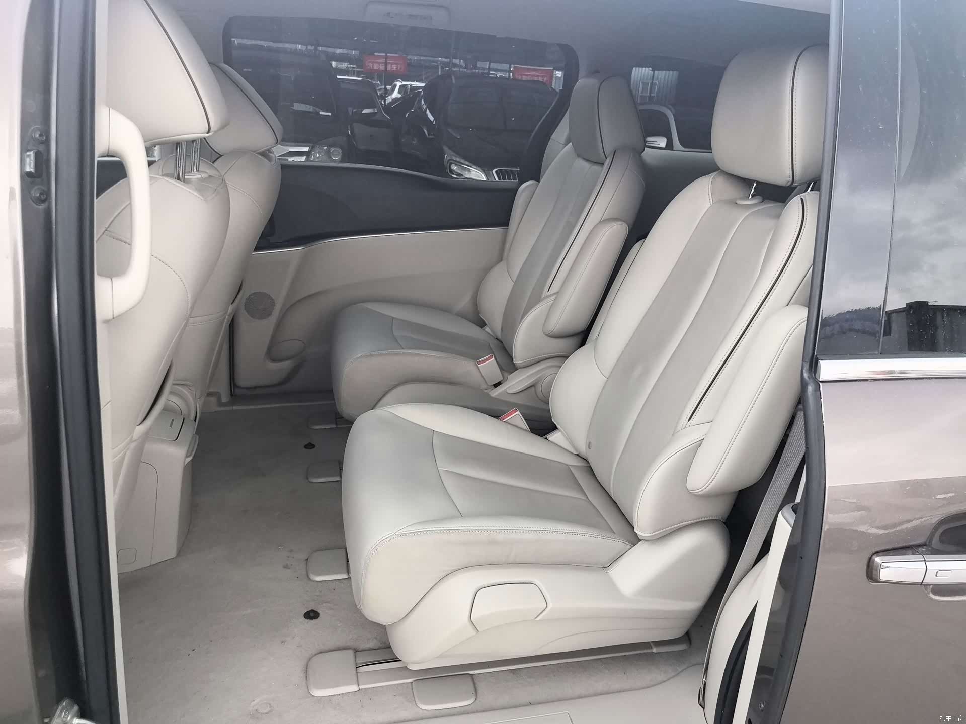 Buick GL8, 2020 6