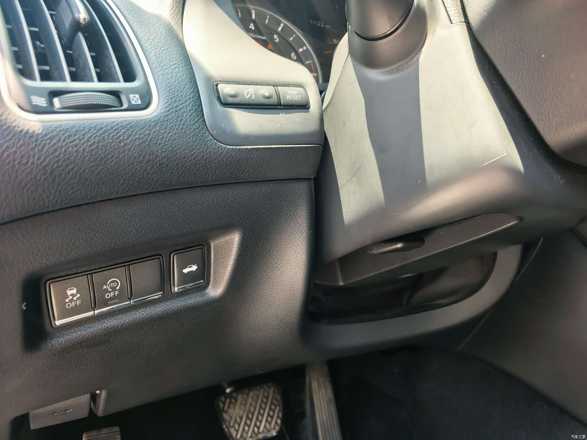 Infiniti Q50L, 2018 11