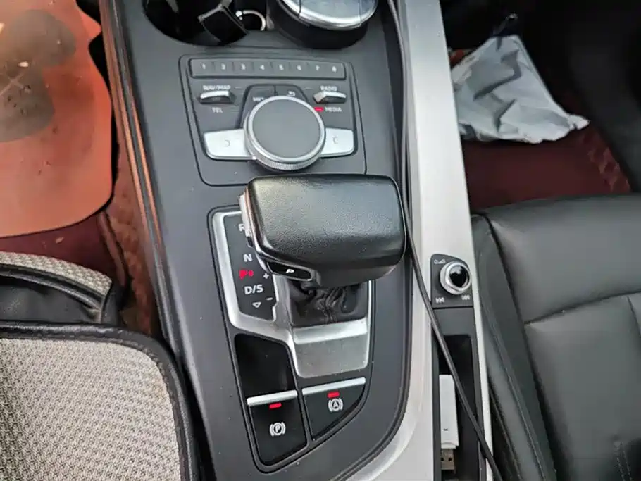 Audi A4L Audi A4L