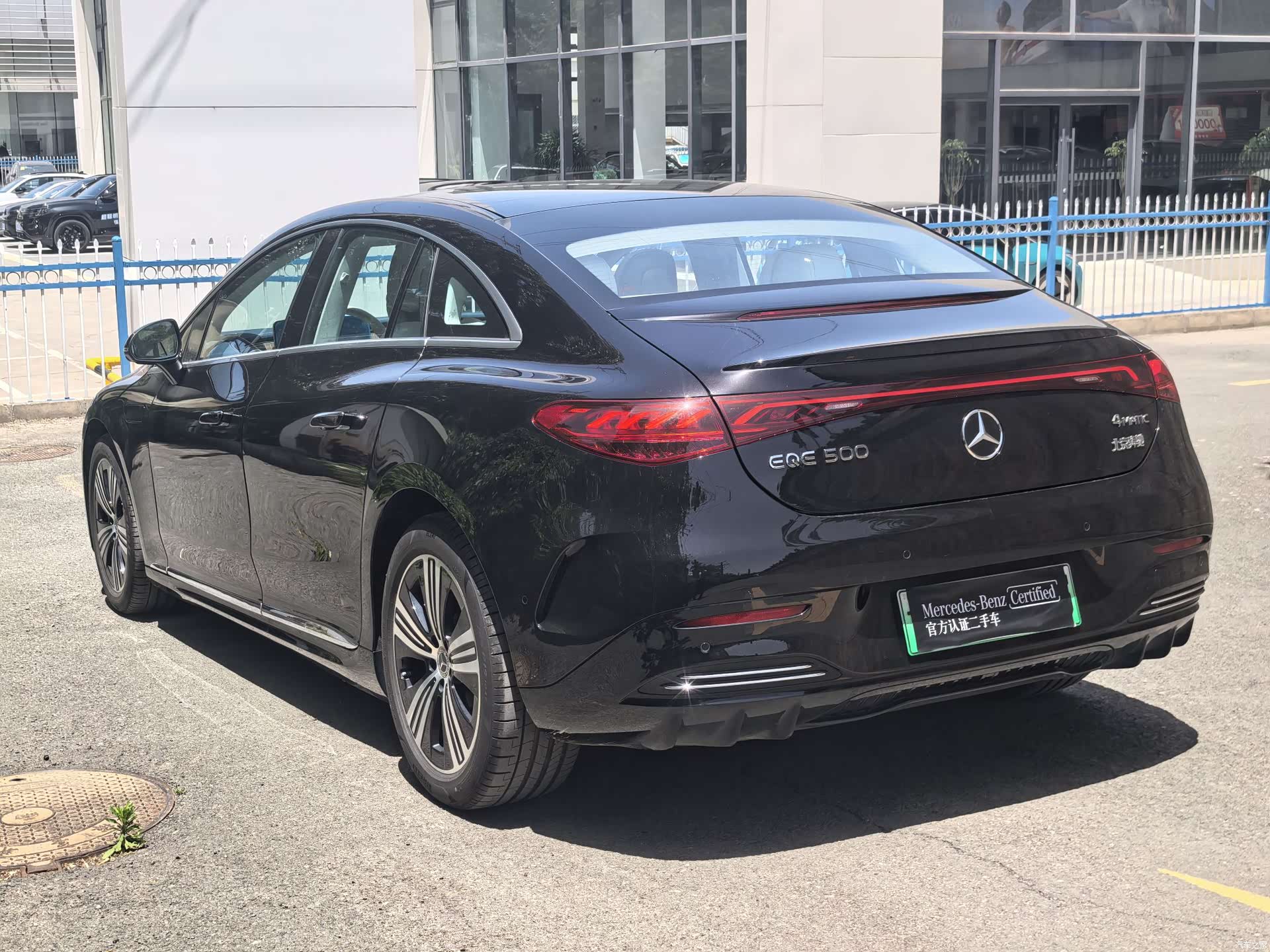 Mercedes-Benz EQE, 2025 10
