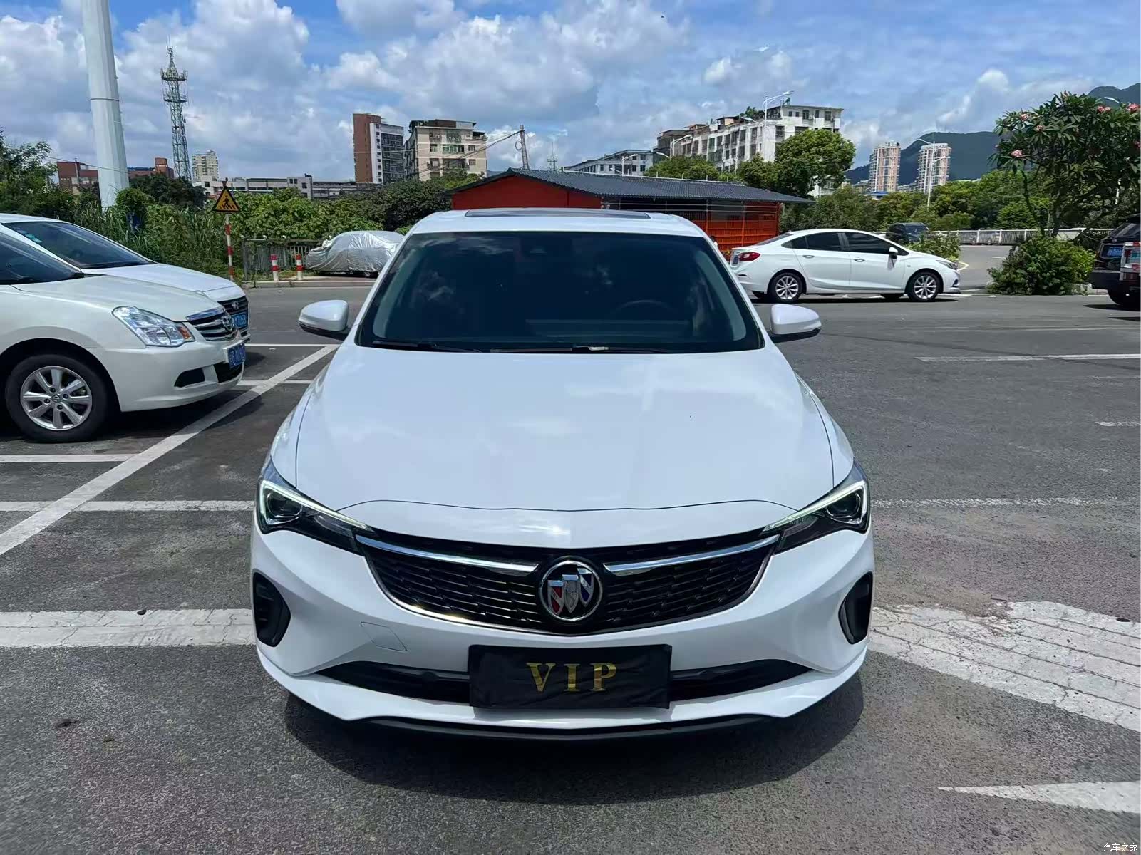 Buick Verano, 2022 2