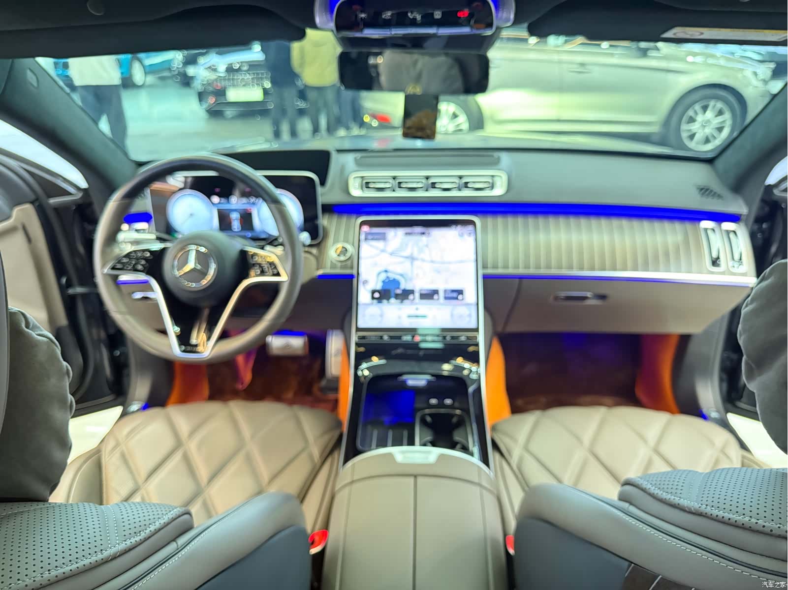 Maybach S-Class, 2023 12
