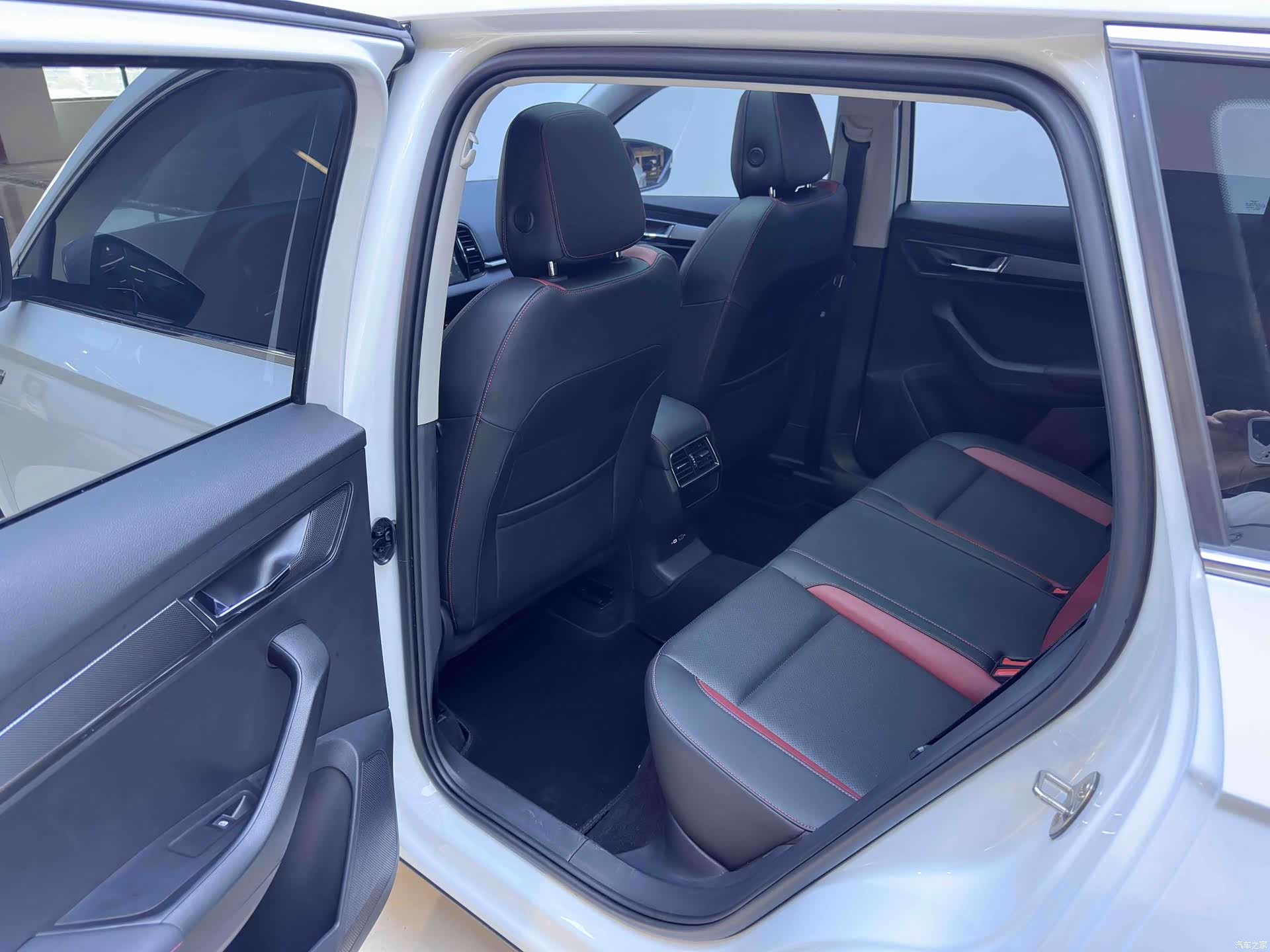 Skoda Karoq, 2023 9