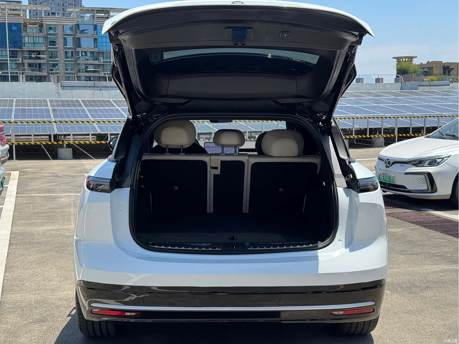 NIO ES6, 2025 7