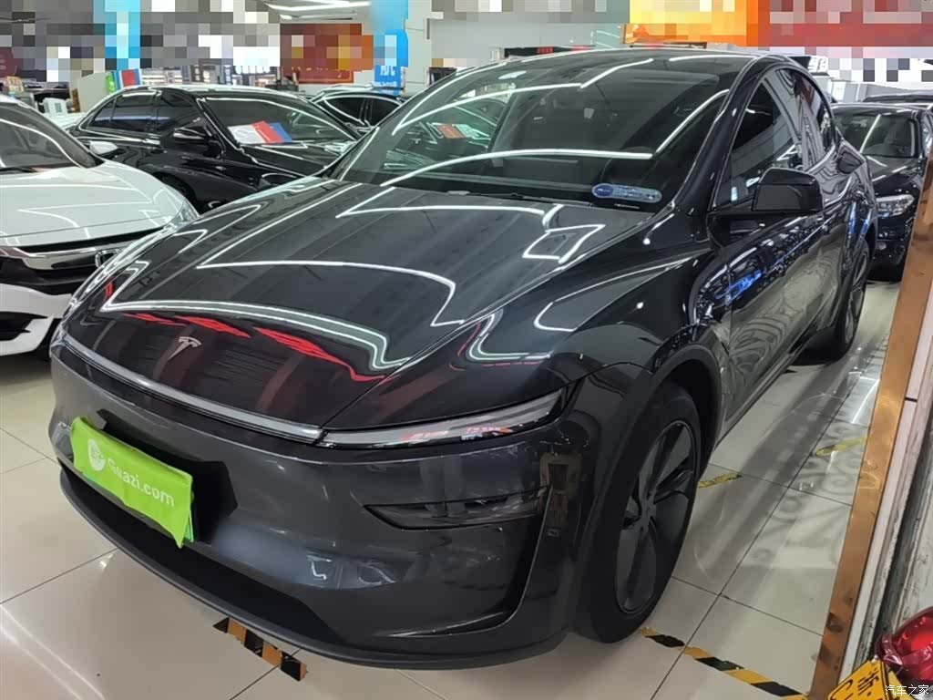 Tesla Model Y, 2025 1