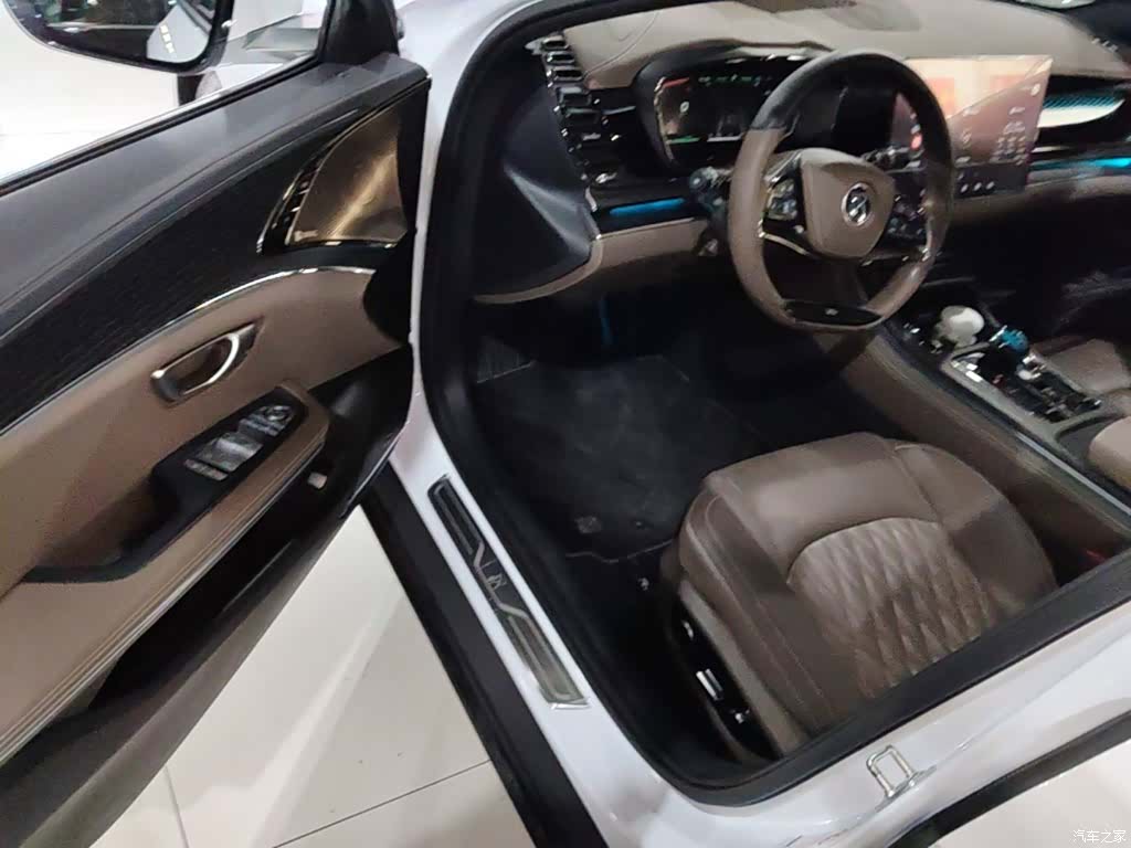 BYD Han, 2021 12