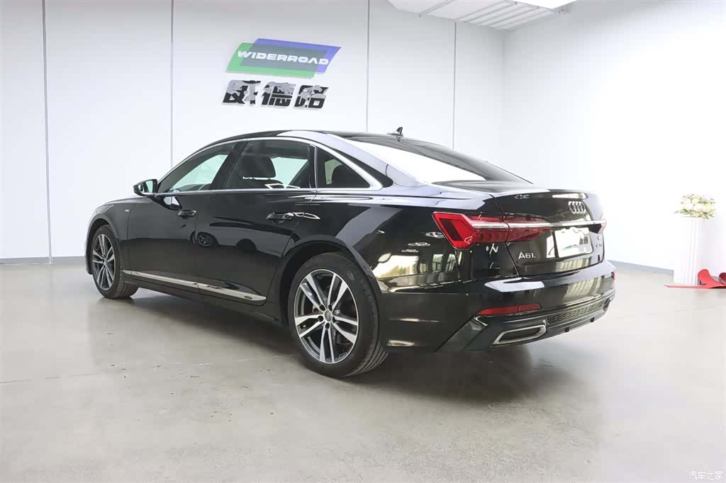 Audi A6L, 2020 все фото
