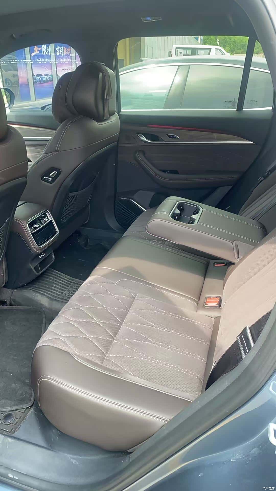 Geely Xingyue L, 2025 все фото