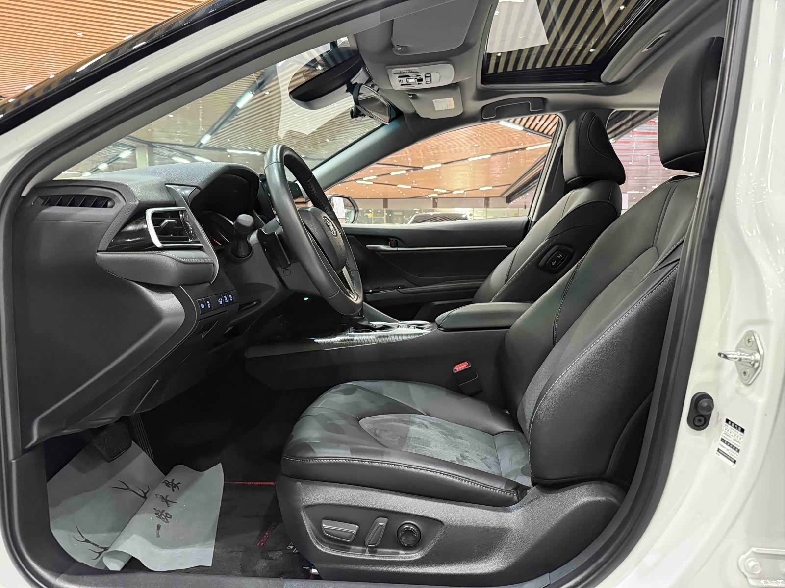 Toyota Camry, 2023 8