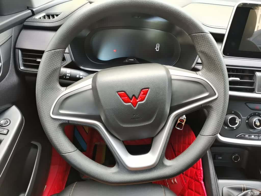 Wuling Hongguang, 2022 7