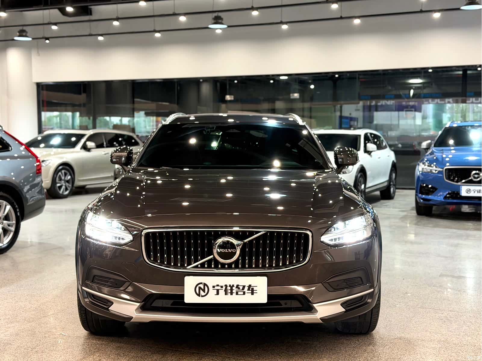 Volvo V90, 2024 2