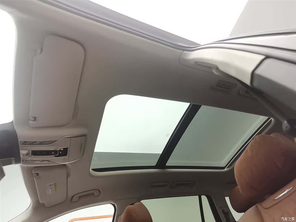 Hongqi HS7, 2024 14