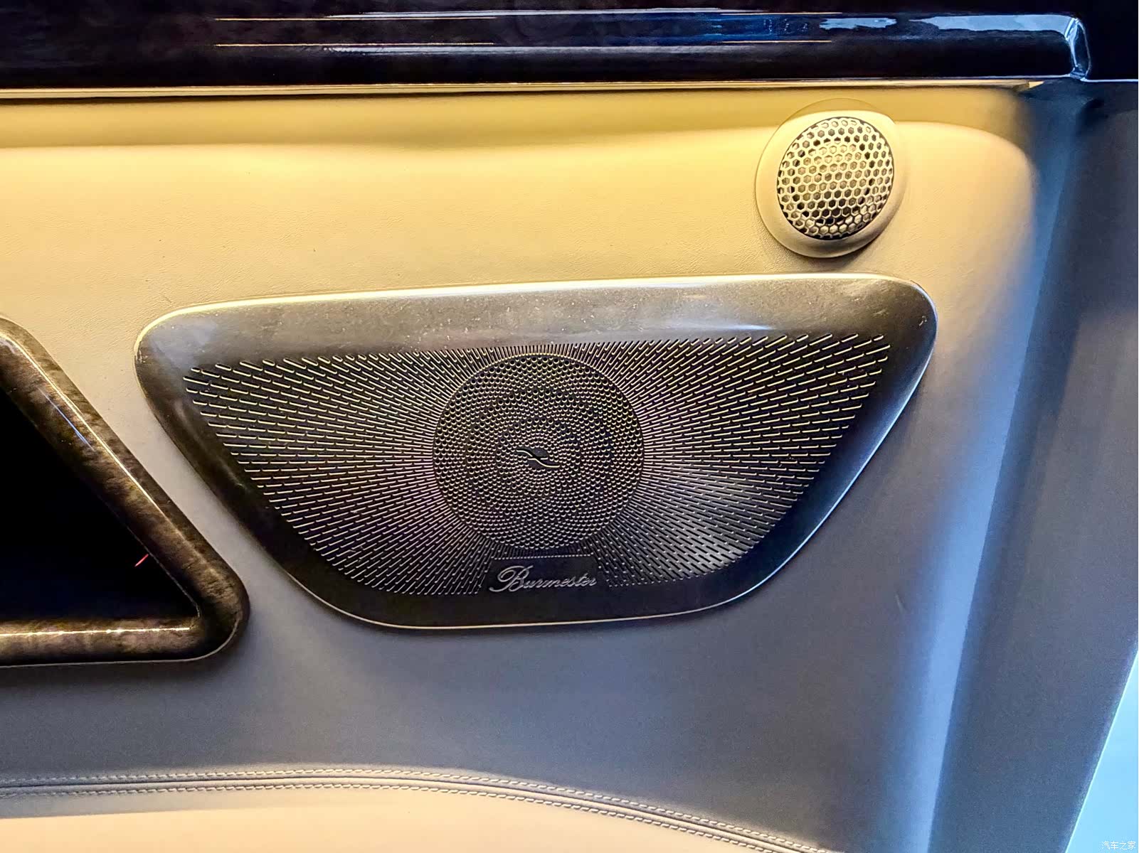 Ford Tourneo, 2022 12
