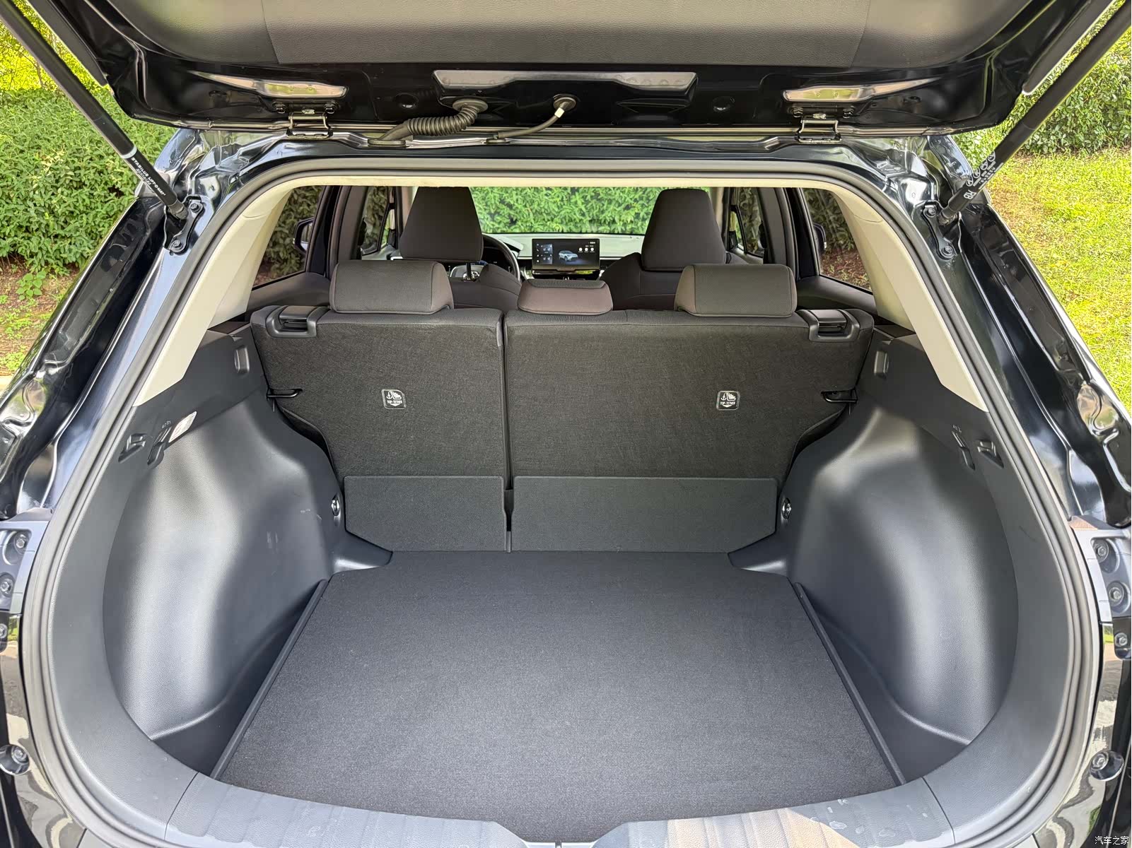 Toyota Frontlander, 2023 16