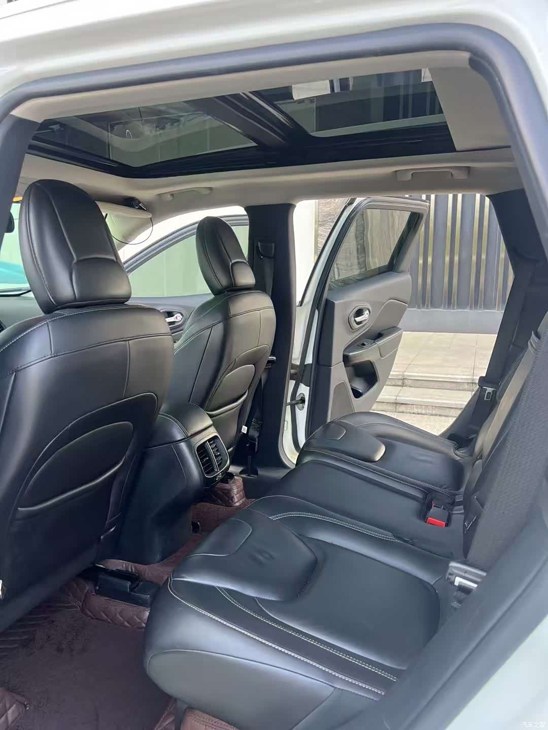 Jeep Cherokee, 2016 7