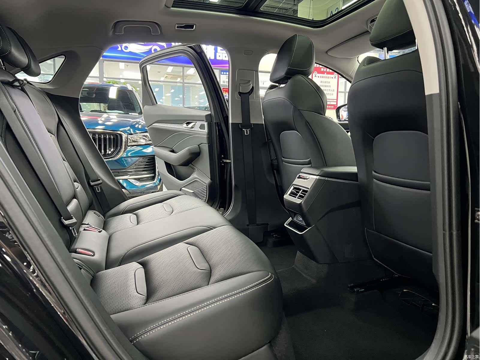 Geely Preface, 2022 8