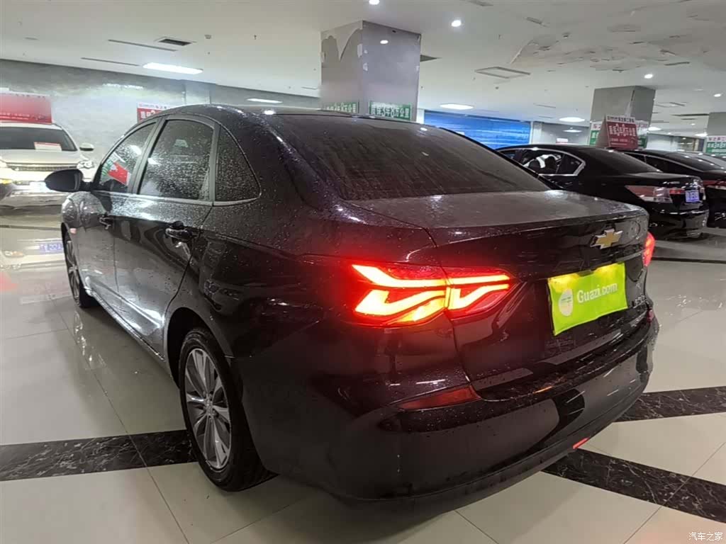 Chevrolet 320, 2022 все фото