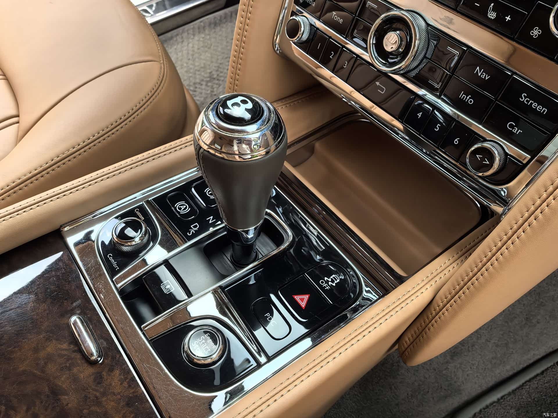 Bentley Mulsanne, 2015 23