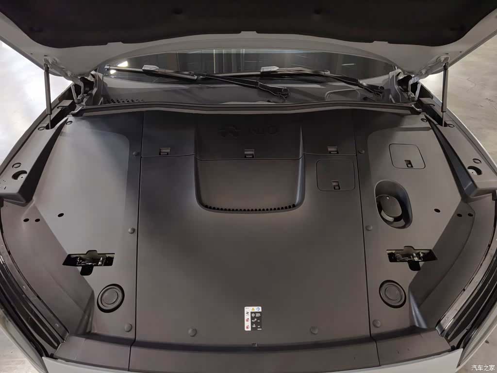 NIO ES6, 2024 6