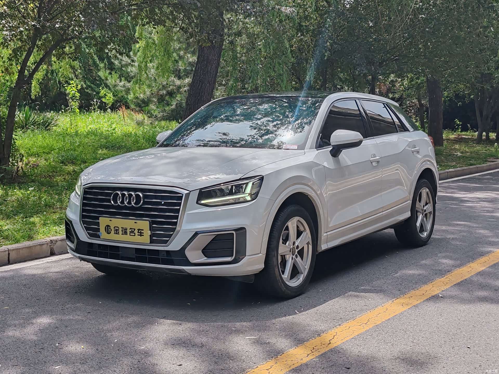 Audi Q2L, 2018 1