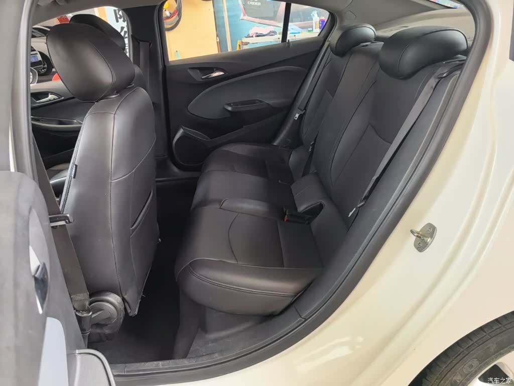 Chevrolet 320, 2018 17