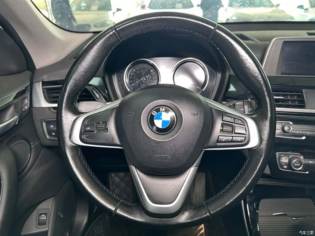 BMW X1, 2019 11