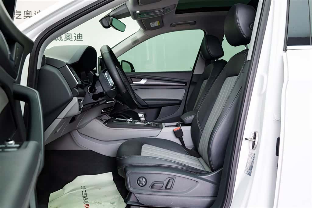 Audi Q5L, 2018 11