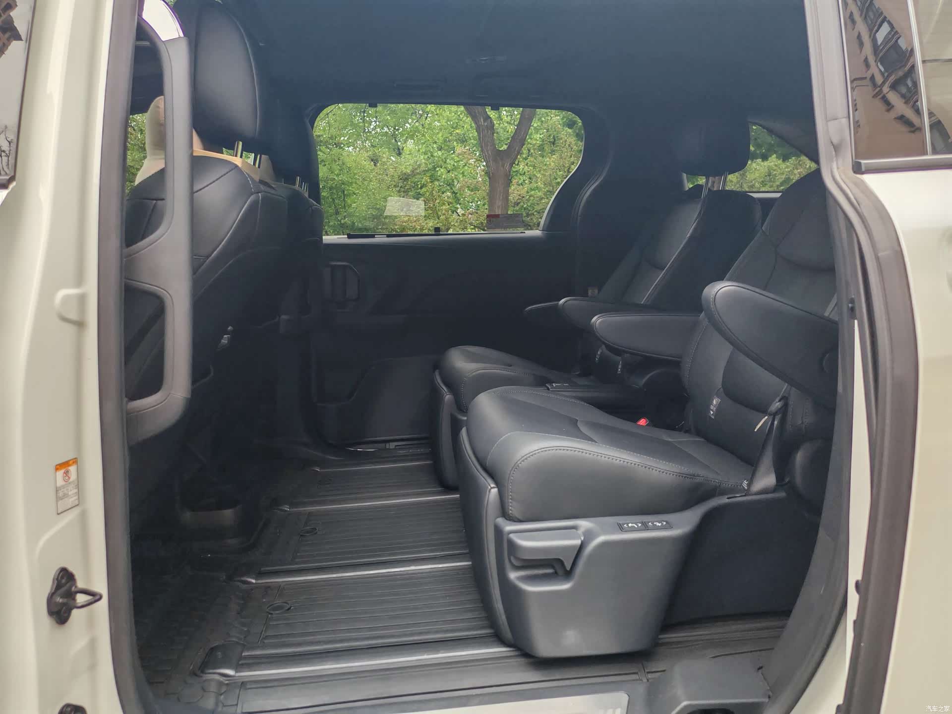 Toyota Sienna, 2024 6