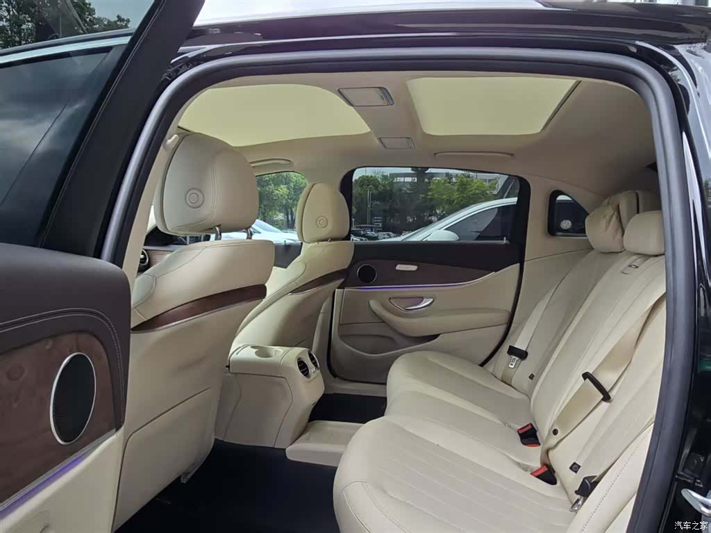 Mercedes-Benz E-Class, 2020 16