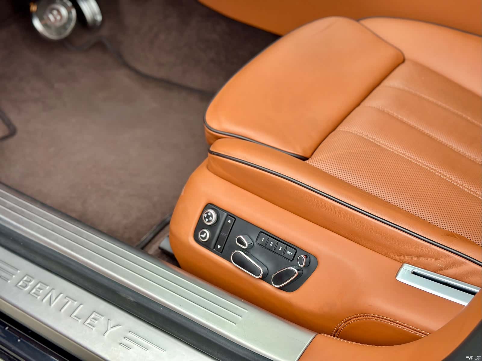 Bentley Flying Spur, 2012 17