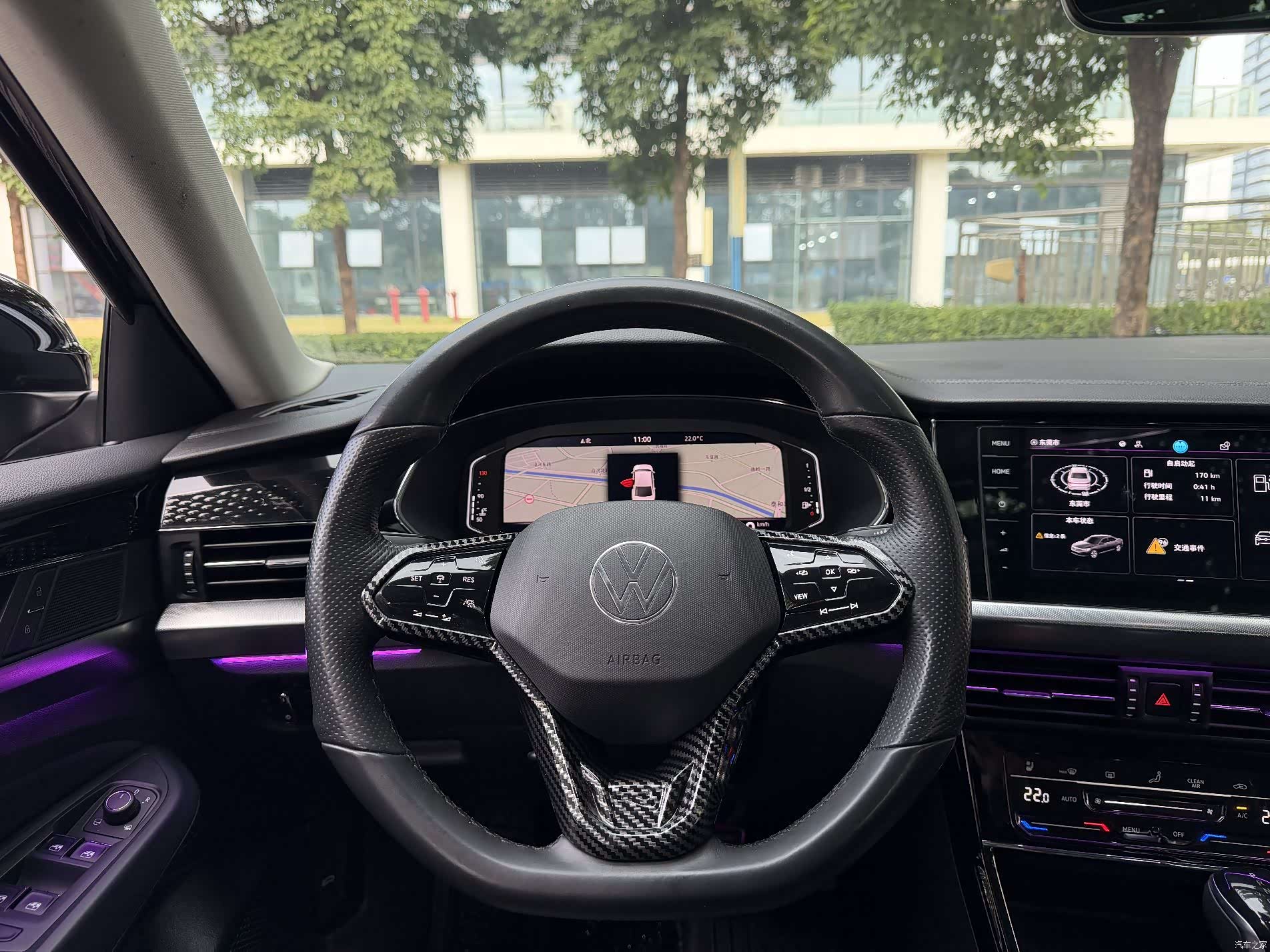 Volkswagen Passat, 2023 13