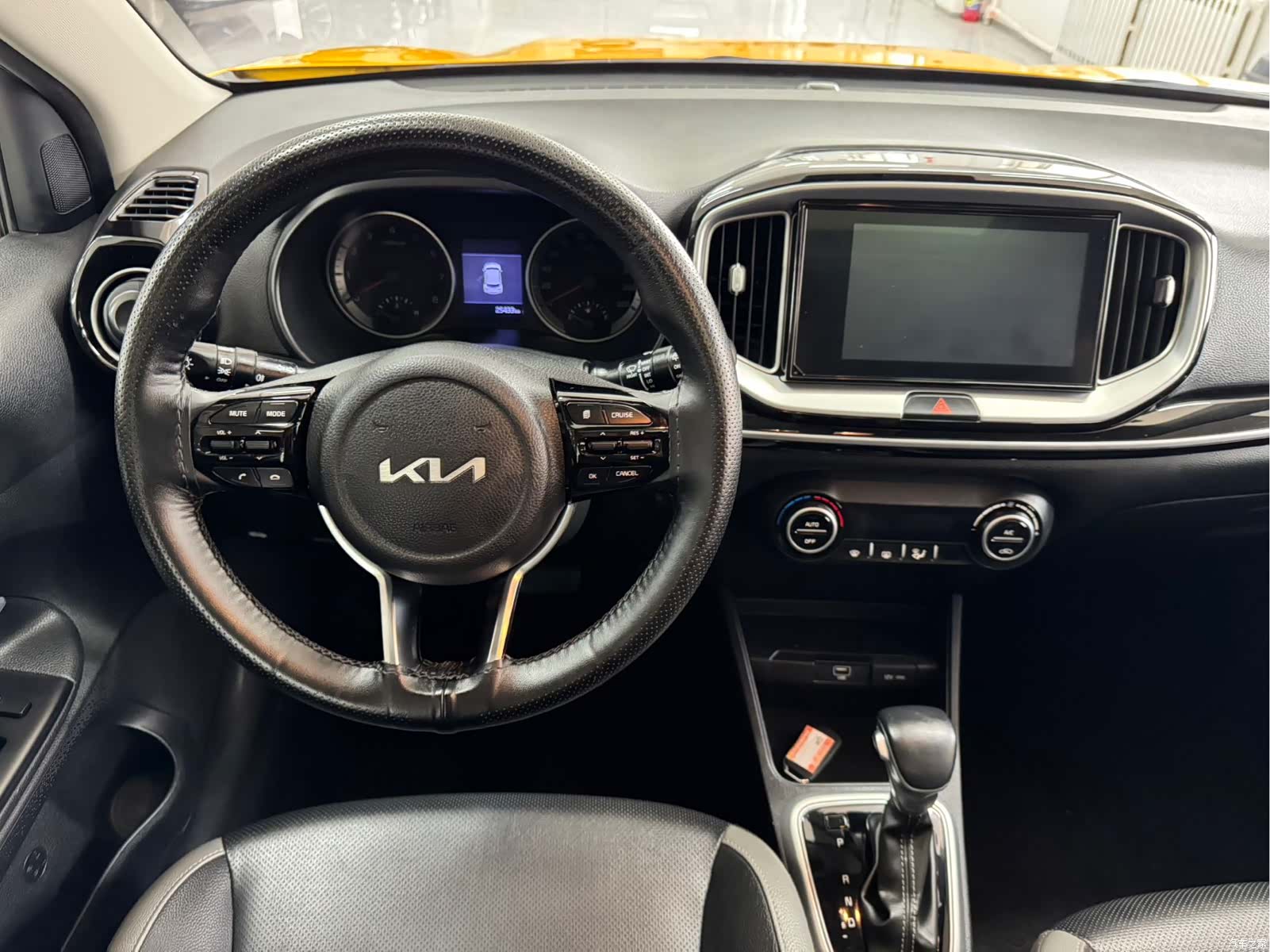 Kia KX1, 2022 7
