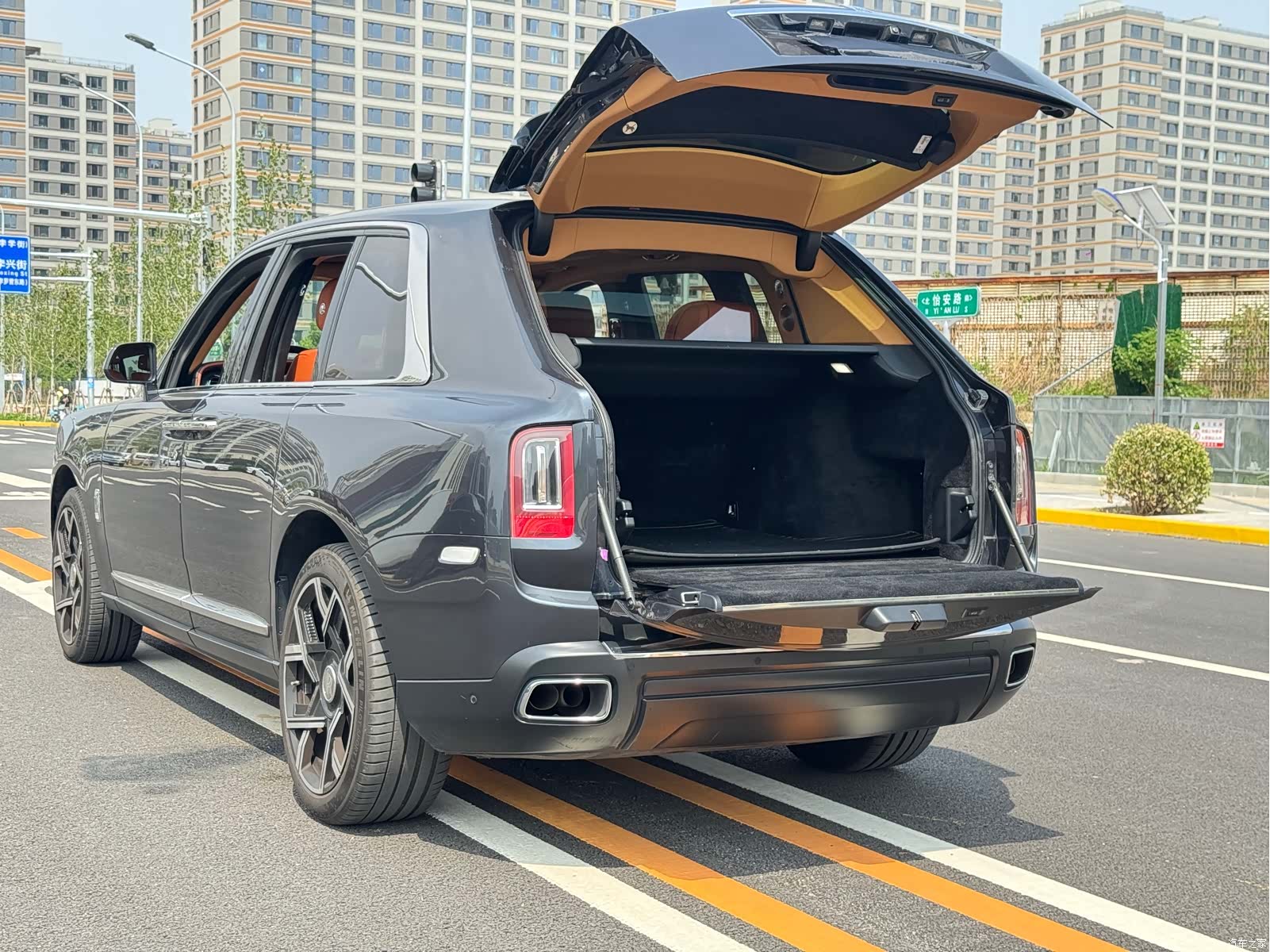 Rolls-Royce Cullinan, 2019 18