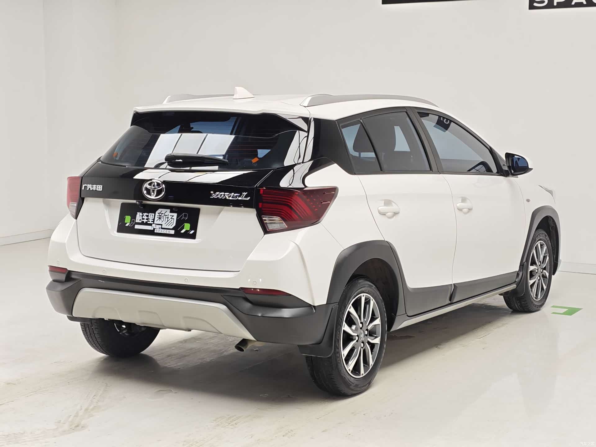 Toyota YARiS L, 2023 4