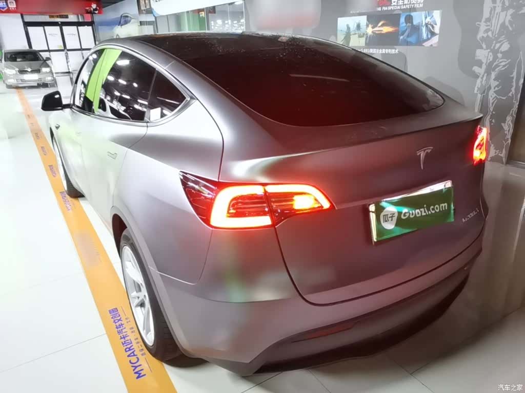 Tesla Model Y, 2023 все фото