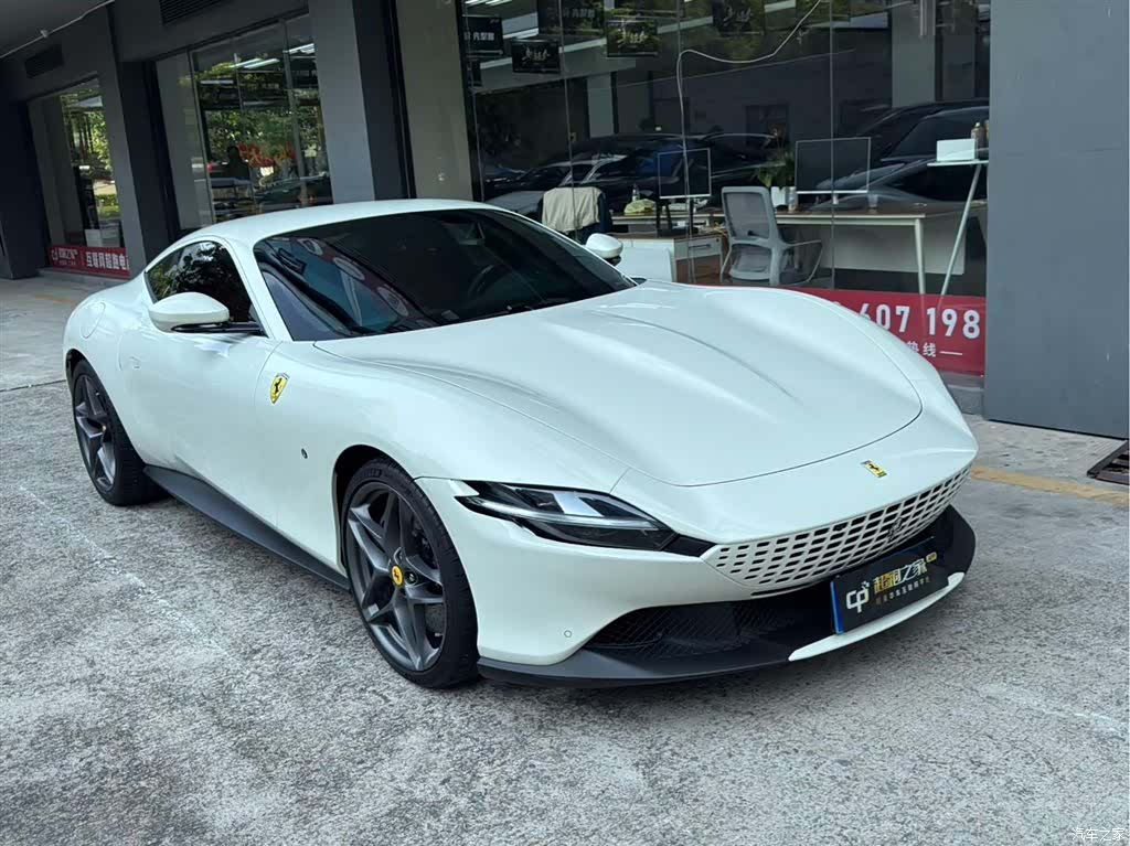 Ferrari Roma, 2021 3