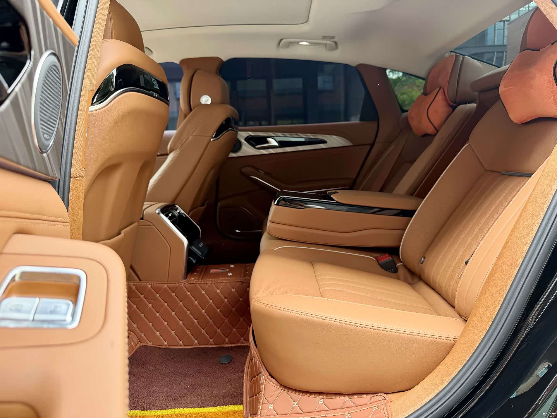 Hongqi H9, 2023 18
