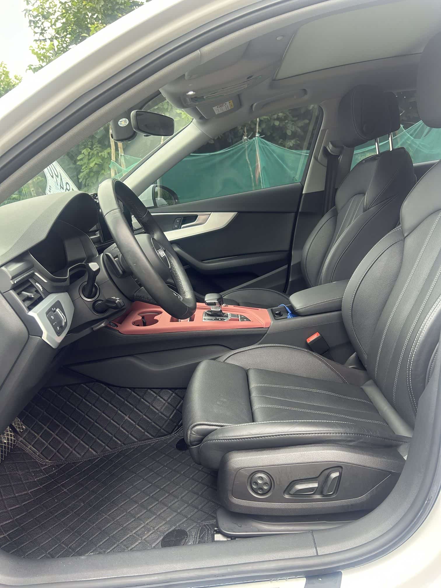 Audi A4L, 2022 13