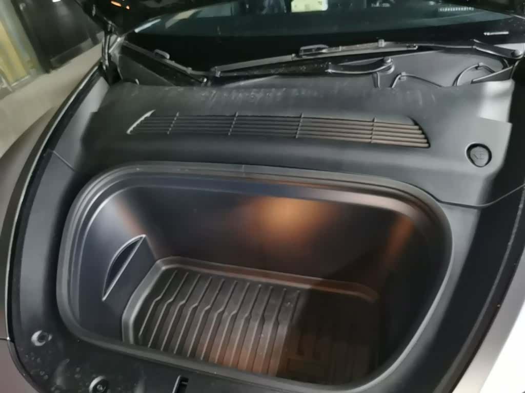 Tesla Model Y, 2023 20