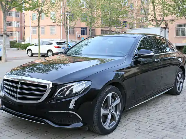 Mercedes-Benz E-Class 2019 — купить из Китая под заказ