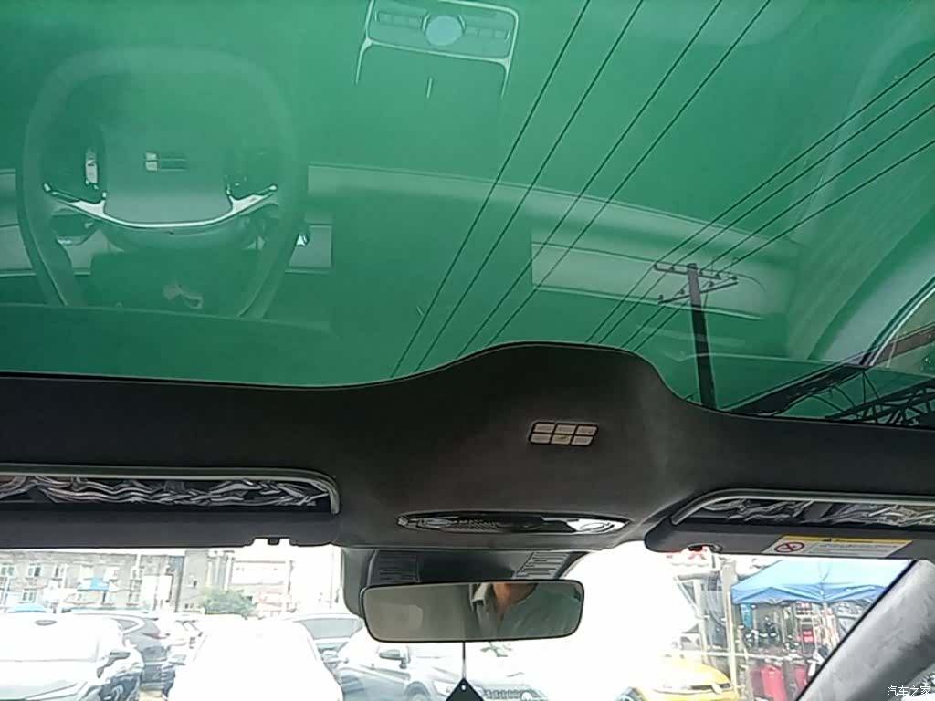 Geely 8, 2025 18