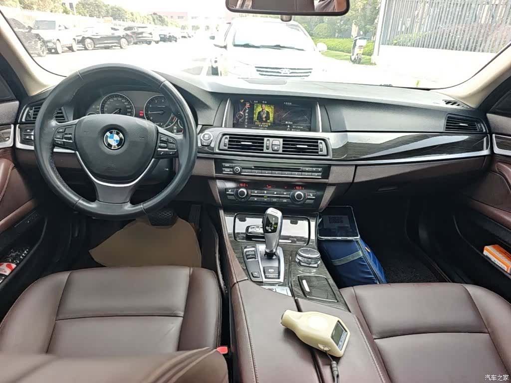 BMW 5 Series, 2015 10