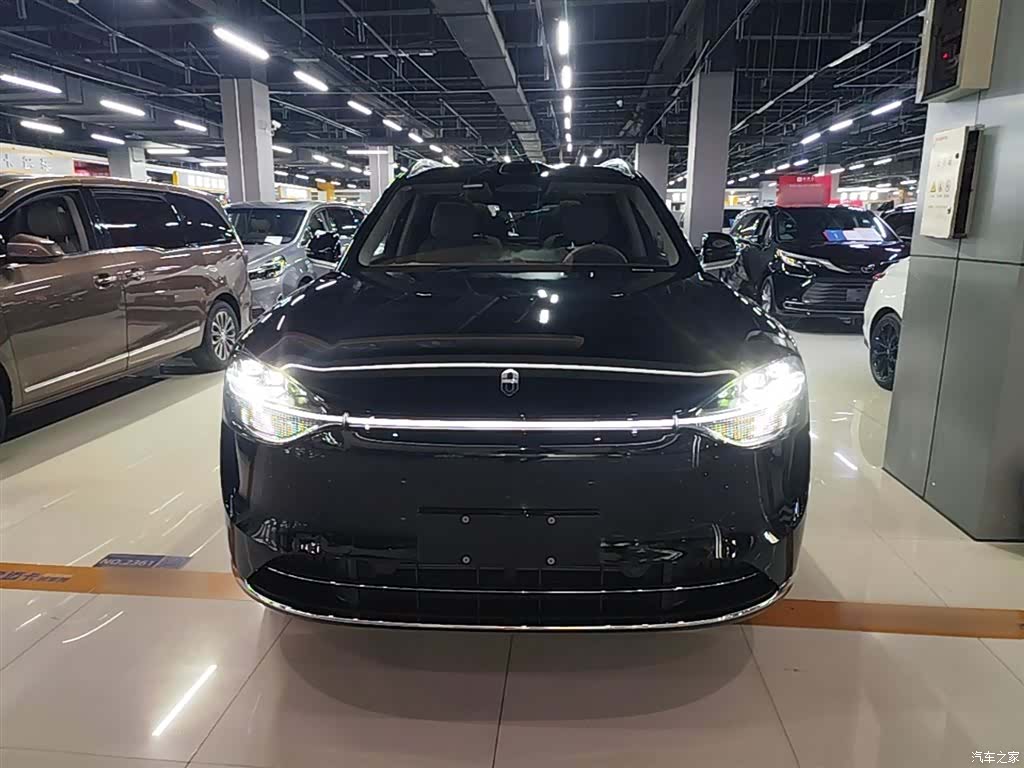 AITO M9, 2025 3