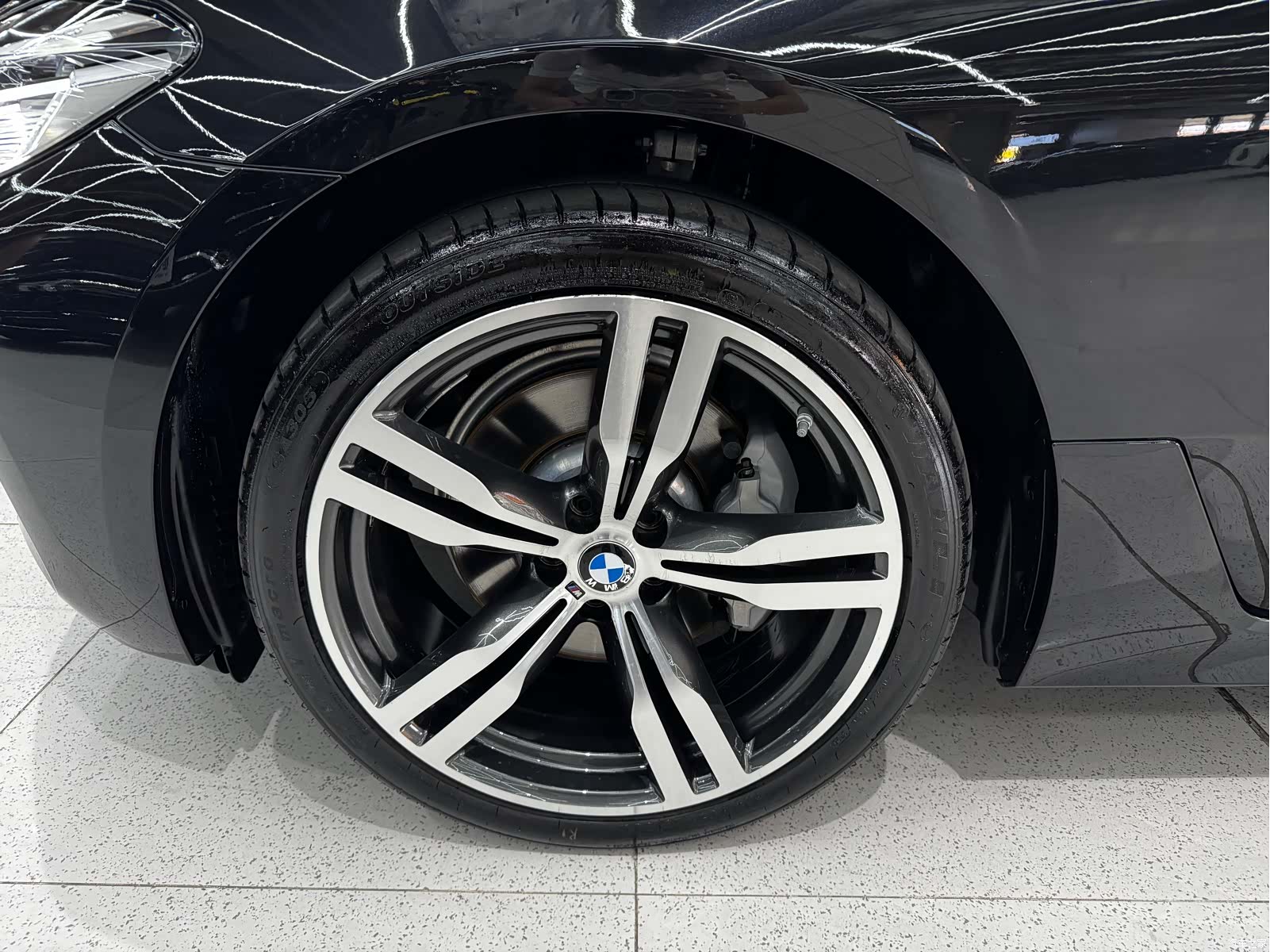 BMW 6 Series GT, 2024 9
