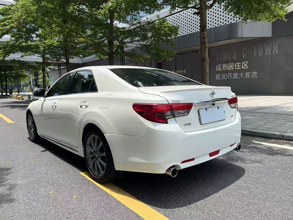 Toyota Reiz Toyota Reiz